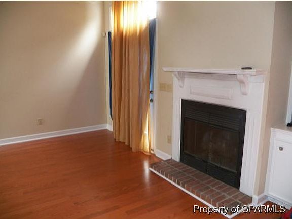 2nd image of 305 Nantucket Ct