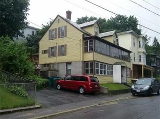 18 Walnut St, Fitchburg, MA 01420