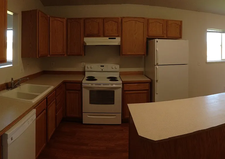 117 W Helena Ave — Photo 4