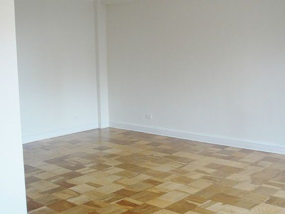 3rd image of 301 E 73rd St APT 10C