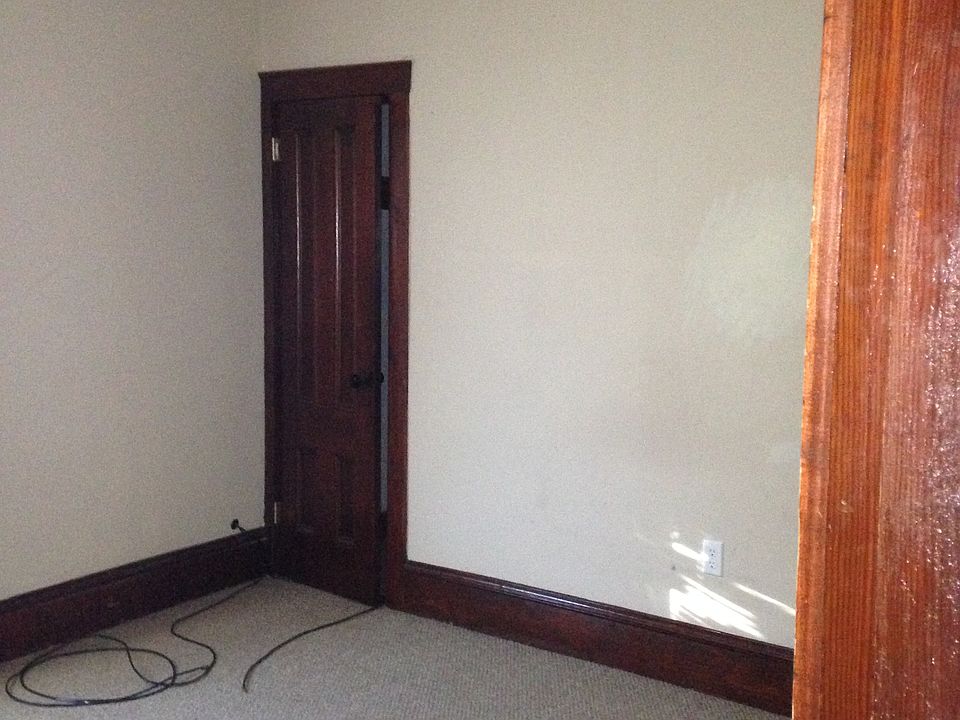 2nd image of 12 Linnea Ave #2