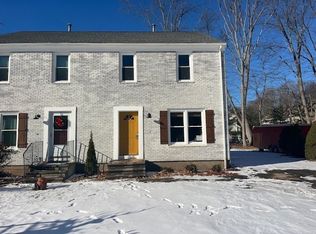 9 Riverbank Cir UNIT 9, Haverhill, MA 01835