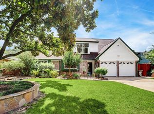 9627 Weatherwood Dr, Houston, TX 77080