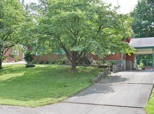 6807 Mariposa Dr, Louisville, KY 40214