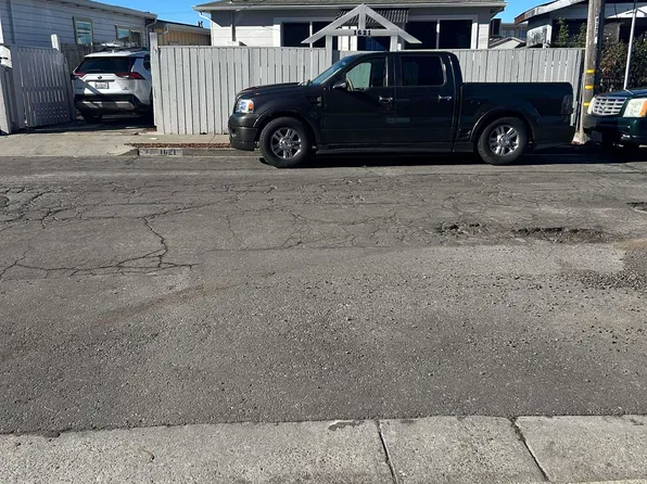 1621 26th St, Richmond, CA 94806