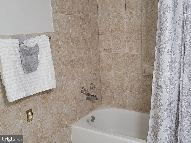 17680 Avenel Ln #BASEMENT — Photo 26