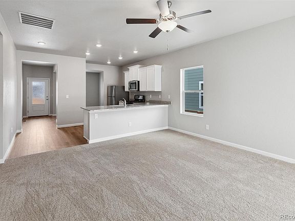 4th image of 1000 Gianna Avenue