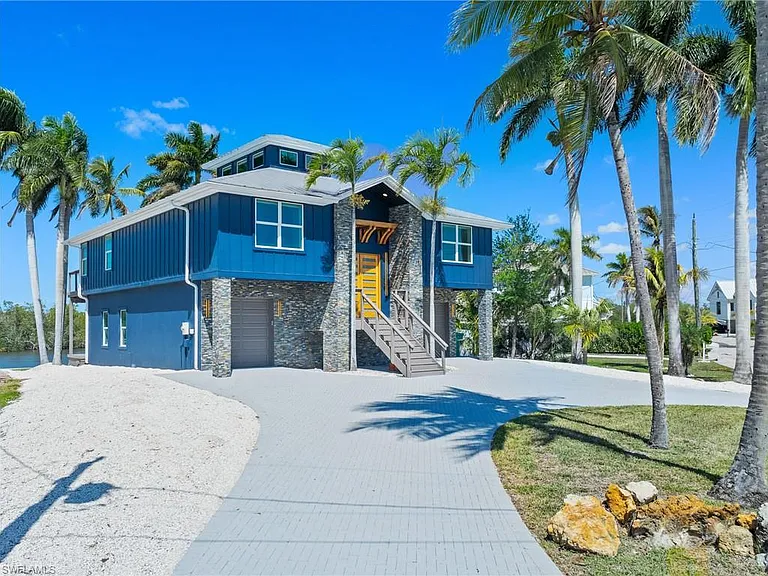 1836 Harbor Ln — Photo 37
