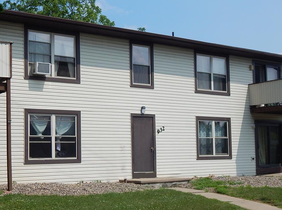 1st image of 920 W Aaron Dr APT B
