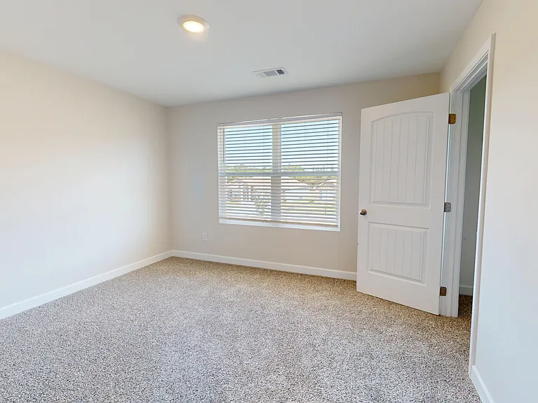 7726 Shaddix St — Photo 34