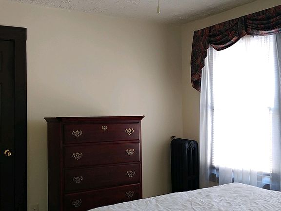 4th image of 1537 S Water St #7