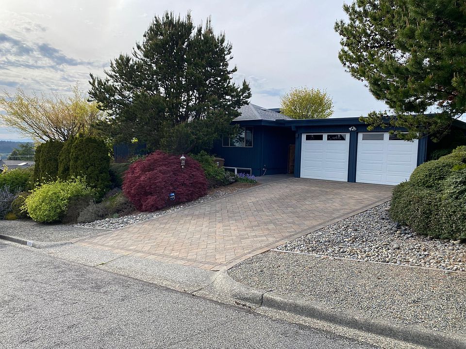 1st image of 2434 Lenore Dr