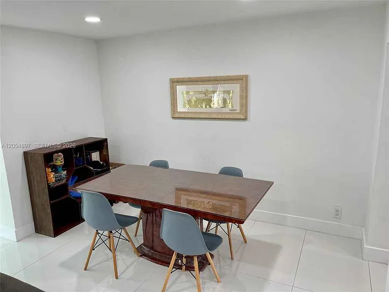6610 Cody St — Photo 13