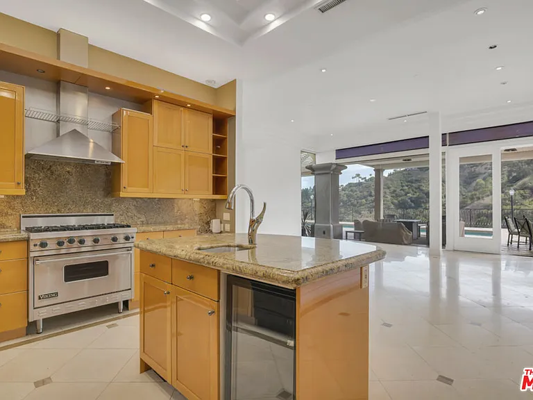 10557 Rocca Pl — Photo 18