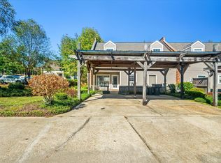 6 Planters Ln, Hattiesburg, MS 39402