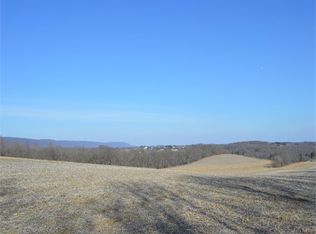 797 Bushkill Dr, Bath, PA 18014