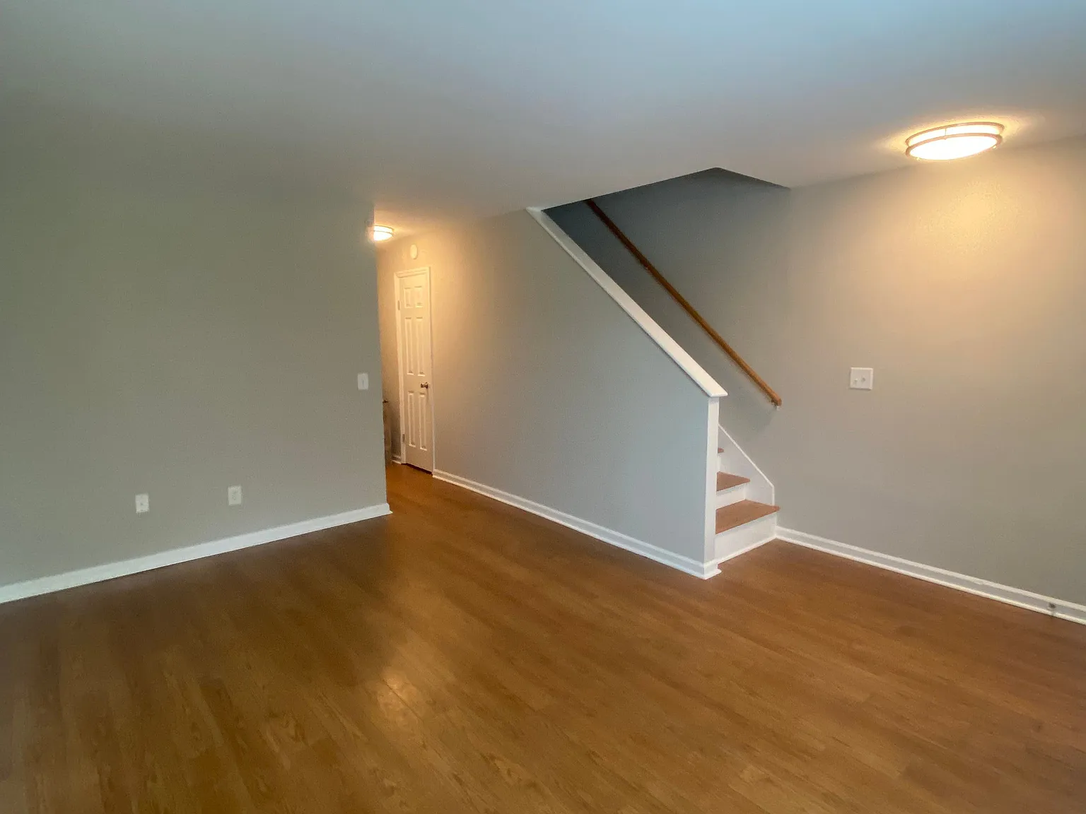 2 bed, 1.5 bath, 1107 sqft, $2,150 — Photo 1