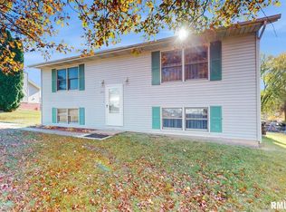 129 Henry Dr, Orion, IL 61273