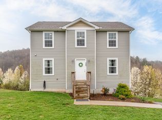 104 Prairie View Ln, Pembroke, VA 24136