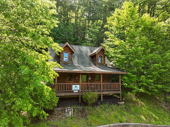 4th image of 3225 Smoky Ridge Way