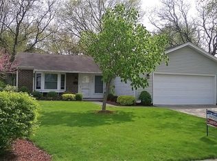 185 E Farmgate Ln, Palatine, IL 60067