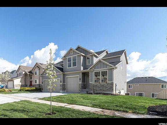 2nd image of 234 W Stillwater Dr