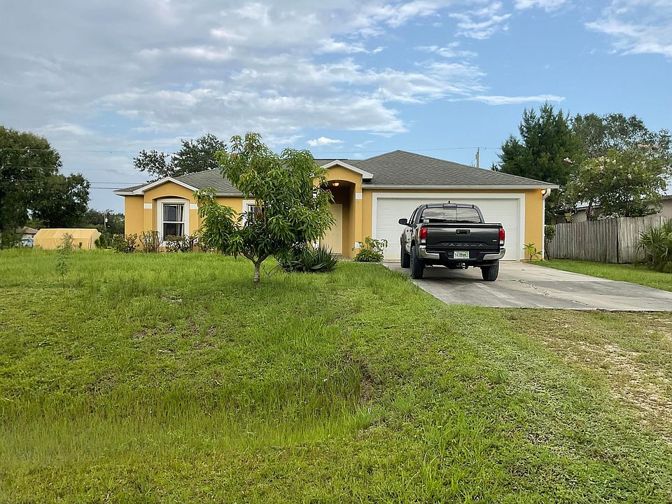 1st image of 8356 102nd Avenue