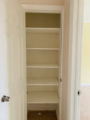 Rented by 18 REALTY | media 42