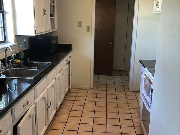 3rd image of 4822 Westside Ln #4822