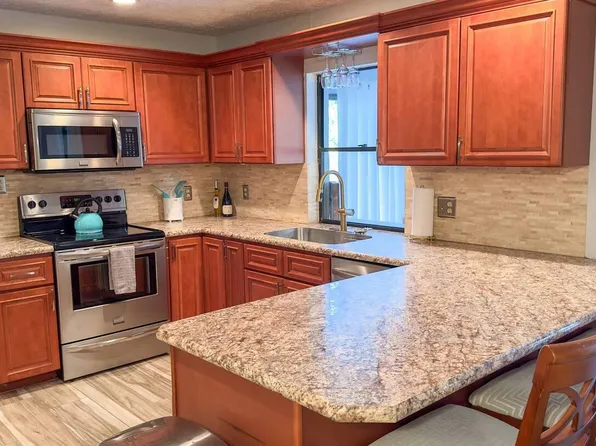 2526 SE Victory Avenue, Port St Lucie, FL 34952