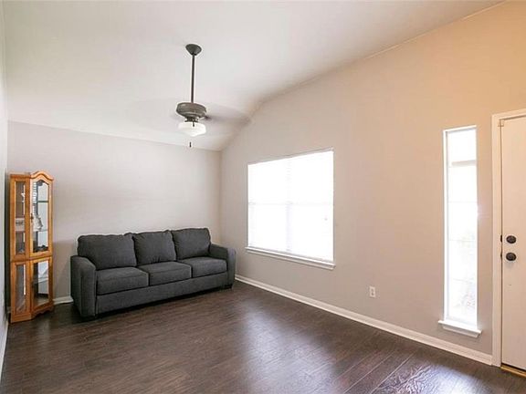 2nd image of 2204 Bakers Way