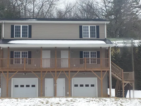 2 Border St #A, Black Mountain, NC 28711