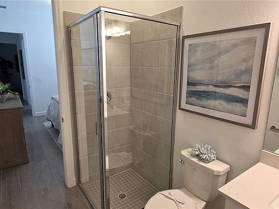5th image of 8006 Lakes Edge Ln
