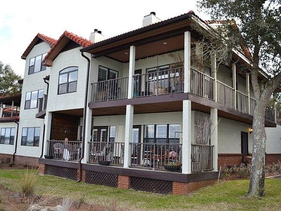 2nd image of 68 Baybridge Dr