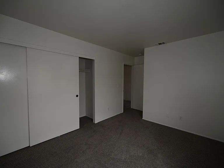 339 Chambers St — Photo 22