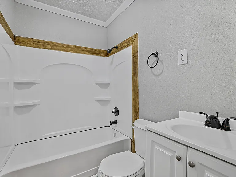 1009 Oak St — Photo 11