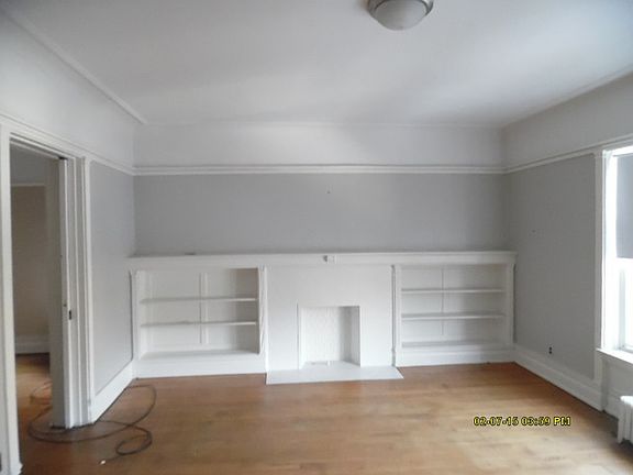 4th image of 5220 S Blackstone Ave #D