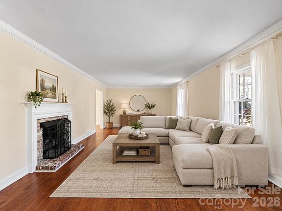 5th image of 2111 Sagamore Rd