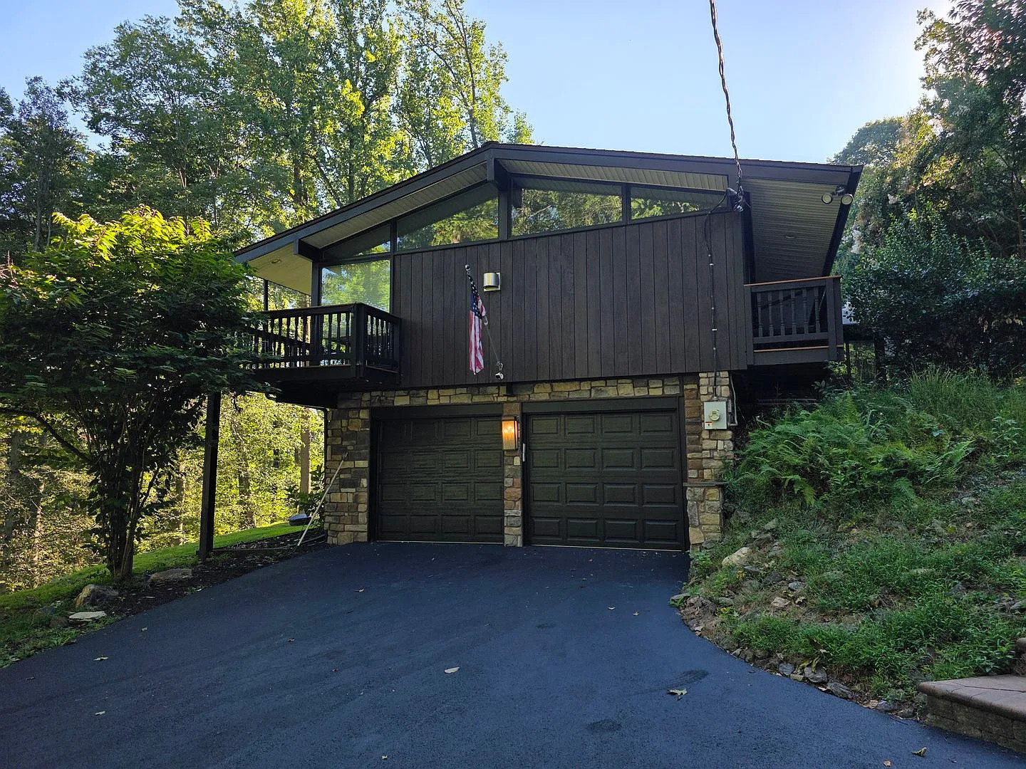Beautiful 3-Bedroom Home with 2-Car Attached Garage, Balcony & Patio! — Photo 2