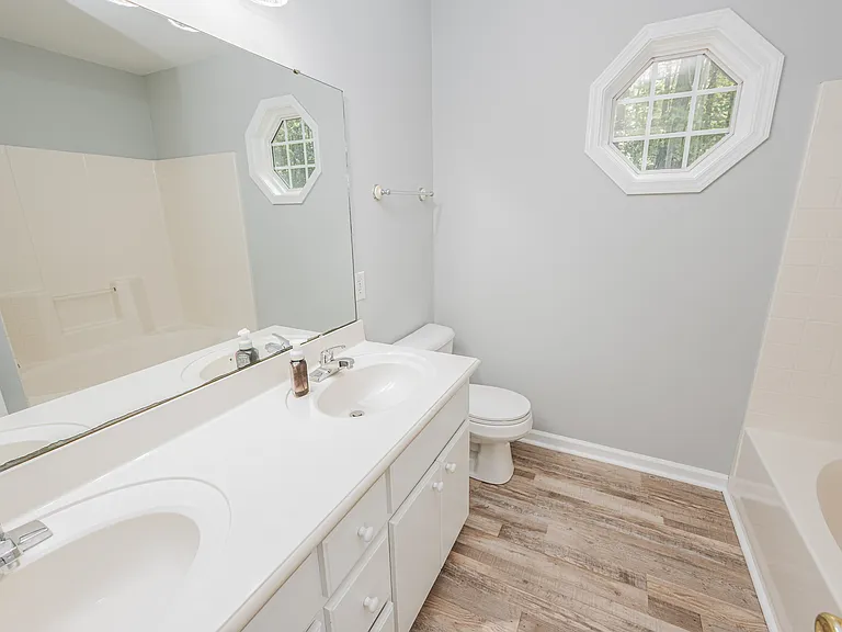 212 Forest Park Dr — Photo 12