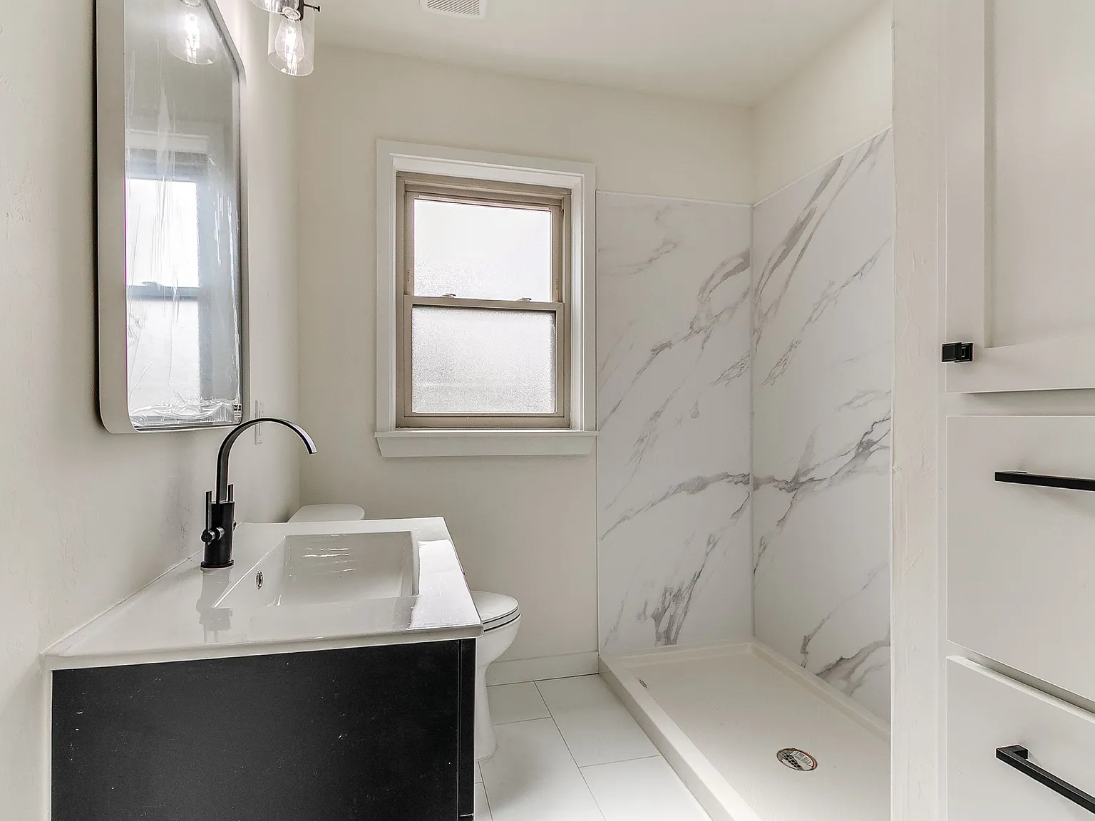 1805 N Gatewood Ave — Photo 2