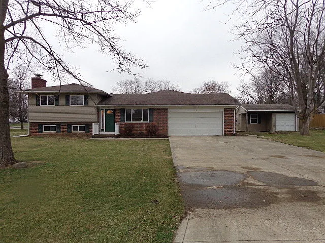 1196 Timber Ln photo 1