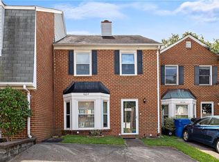 5627 Gates Landing Rd, Virginia Beach, VA 23464