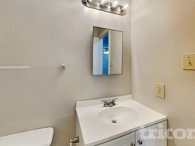 9503 Arcade Rdg — Photo 16