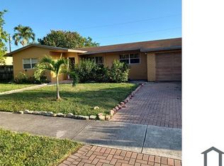 272 NE 40th St, Deerfield Beach, FL 33064