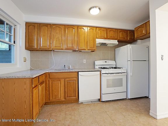 3rd image of 56 Pond Way #A
