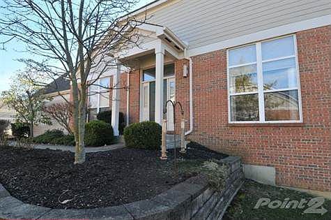 <marquee><font color=green><font size=+3>Convenient location!  Desirable Triple Crown! End unit with 2 car garage!</marquee></font color></font size>