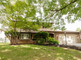 937 Chris Ln, Allentown, PA 18103