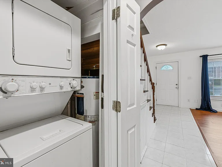 129 N Duke Dr — Photo 15
