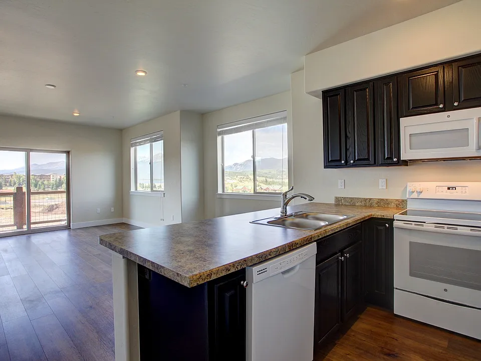 380 Dillon Ridge Rd